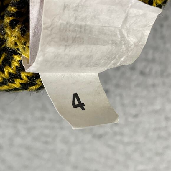 Marc Chemtob Renaissance Collection Griffin Sweater Yellow Black Acrylic USA‎ 4 - Picture 8 of 13